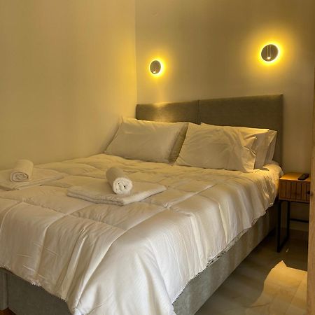 White Apartment Kavála Luaran gambar
